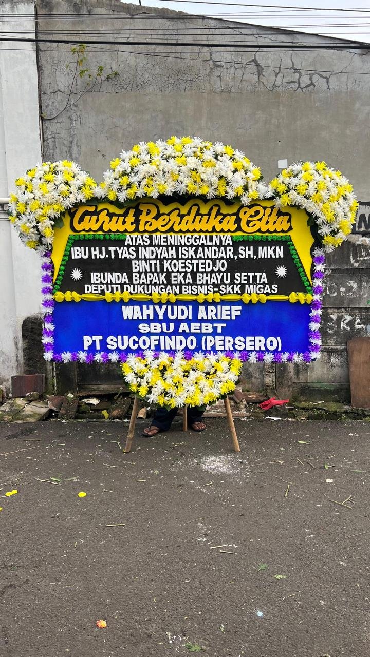 Bunga papan duka cita dikirim ke Rawa Buntu