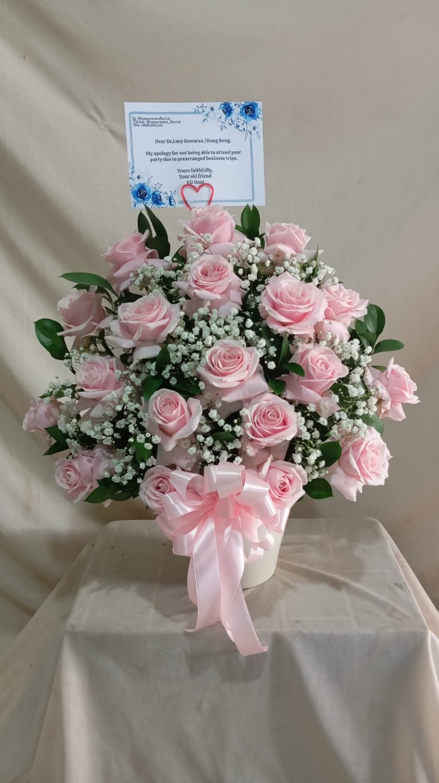 Toko bunga dan florist yang melayani Cilenggang, Serpong, di Jalan Raya Serpong